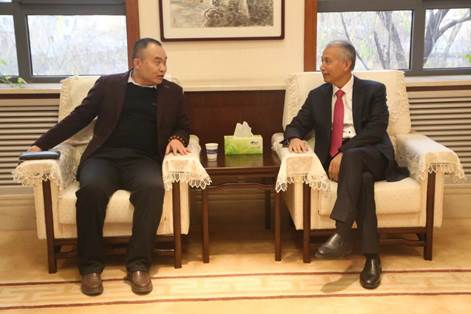与董事长座谈 与董事长座谈